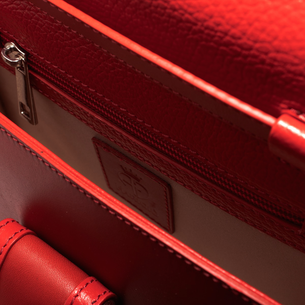 Borsa da donna vera pelle rossa, tracolla con regolazione misura